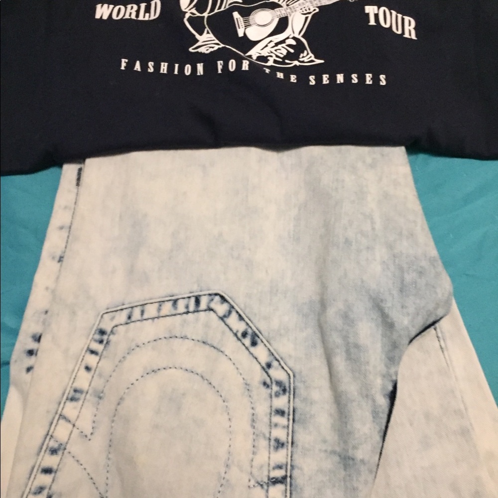 Authentic True Religion - Picture 4 of 4